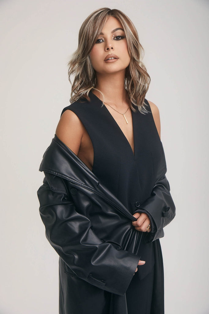 Dazzling Wavez by Rene of Paris - MyHairMail Wigs