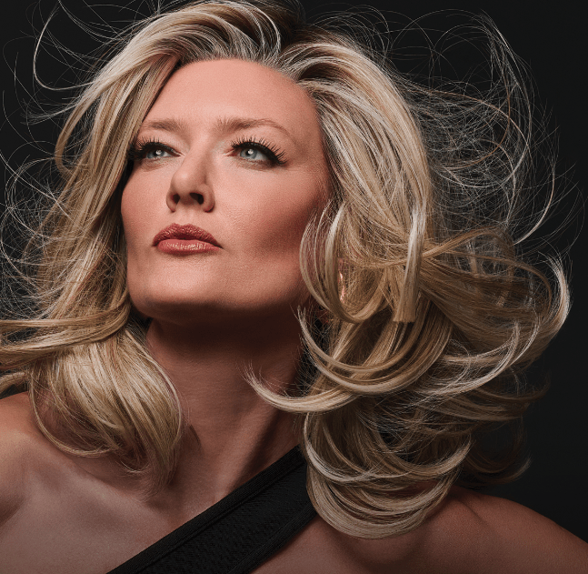 Showrunner by Raquel Welch - MyHairMail Wigs